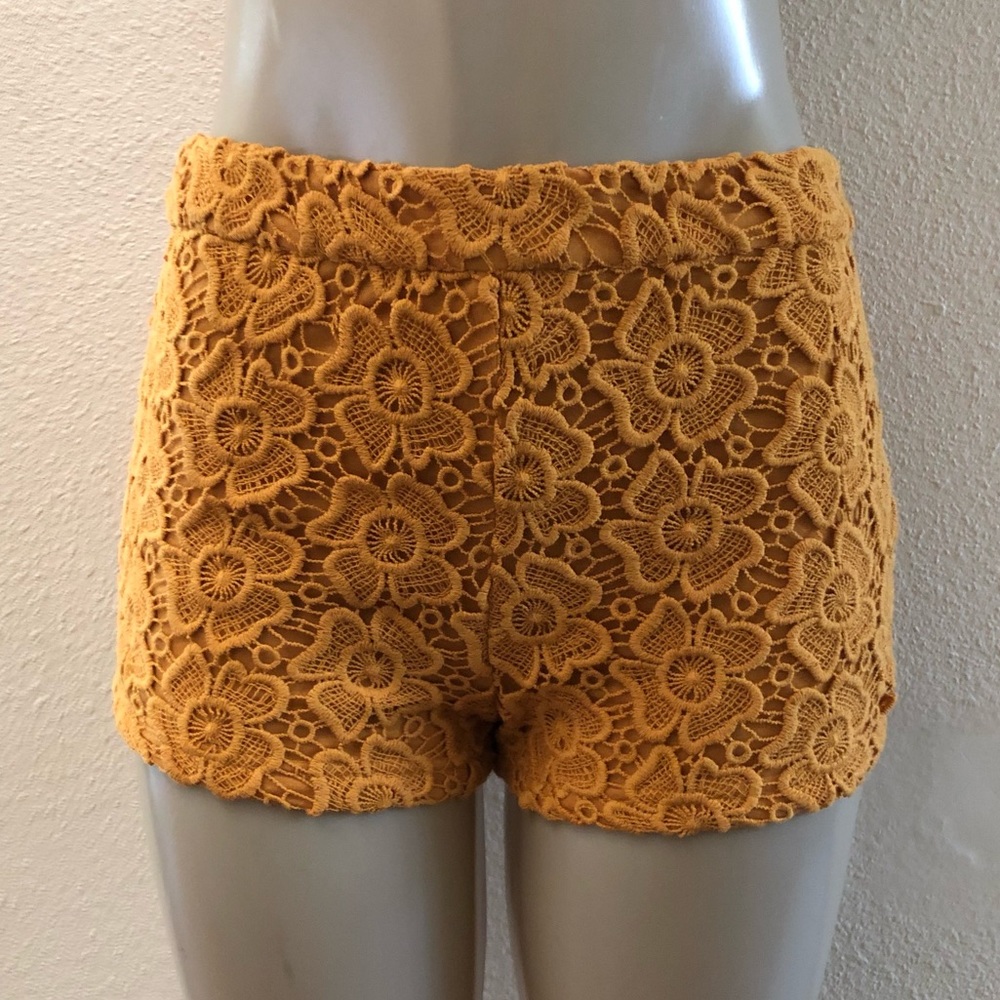 Forever 21 Crochet Woven Floral Design Short Shorts Mustard Yellow Size S